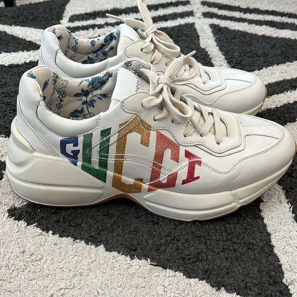 Women’s Rython Sneaker with Gucci Logo - Picture 3 of 11